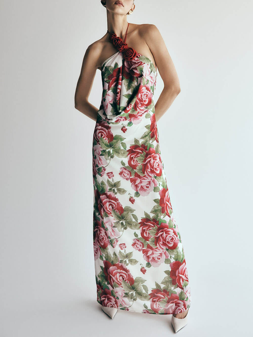 Robe longue à col bénitier et imprimé rose Romance Elegance