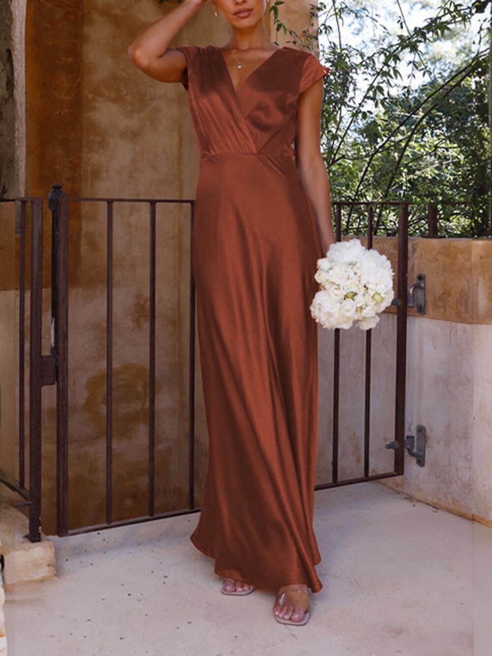 Robe de soirée en satin de couleur unie avec col en V et queue de poisson, printemps/été