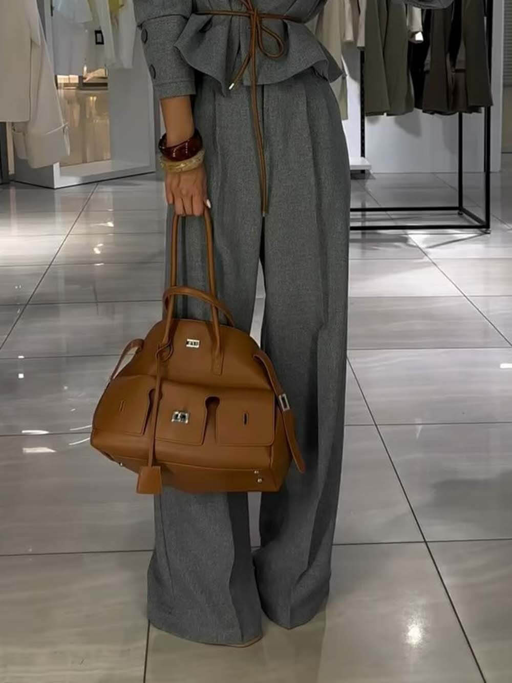 Pantalon droit classique plissé taille haute