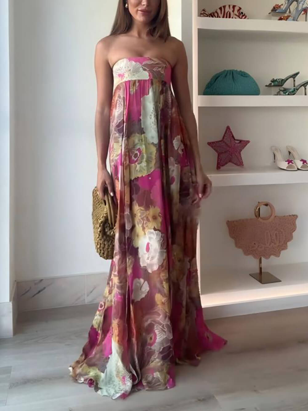 Schulterfreies Maxikleid in A-Linie mit ethnischem Blumendruck