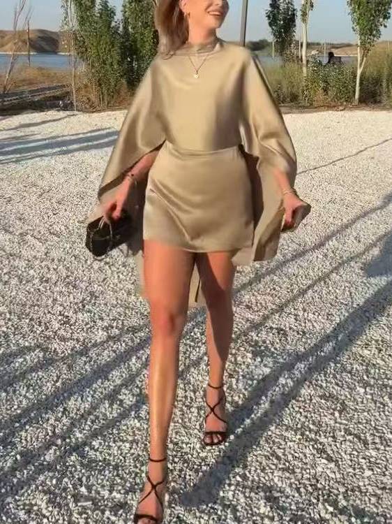 Elegantes Cape-Minikleid