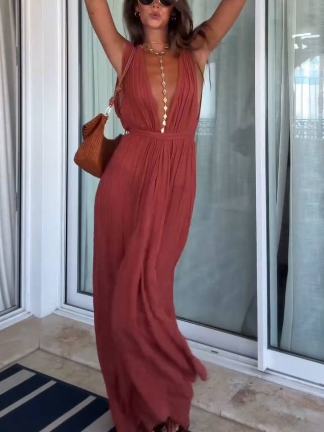 Jumpsuit mit V-Ausschnitt und Schnürung im Urlaubsstil