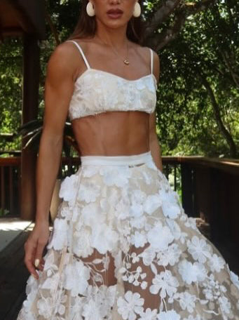 Haut bralette brodé de fleurs exquises