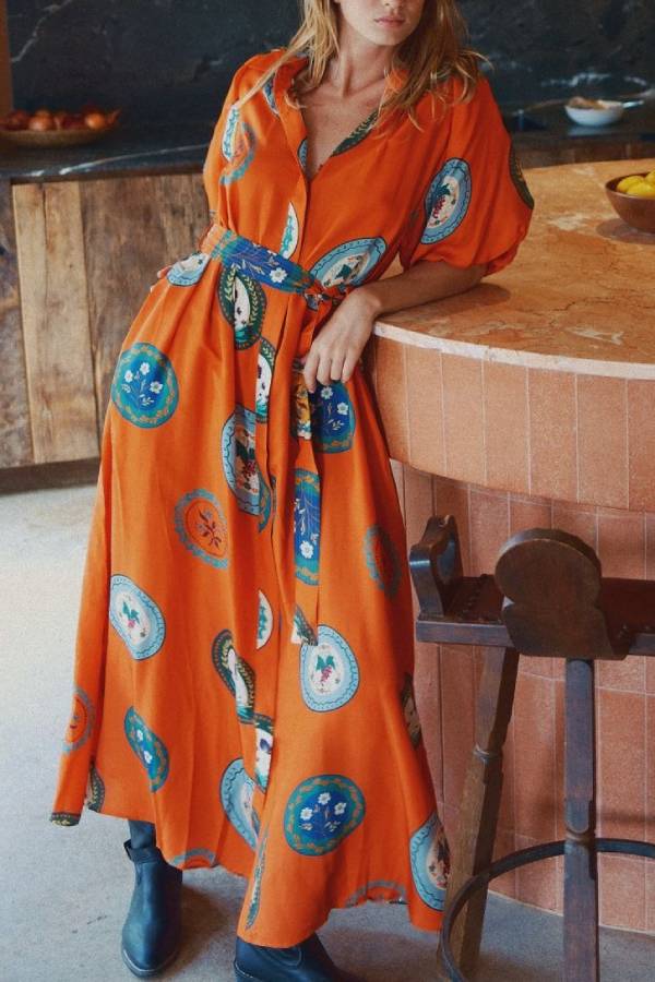 Lockeres Cardigan-Kleid mit Hemdkragen und Krawatte