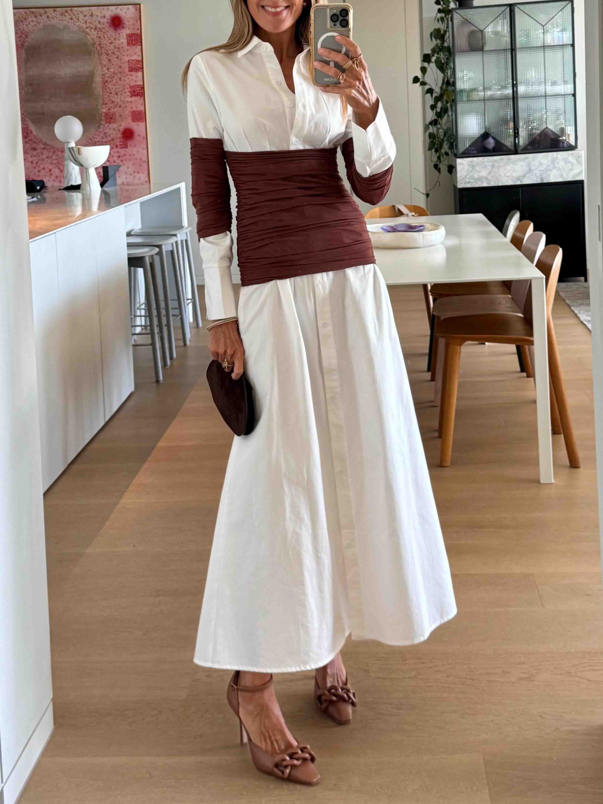 Elegantes Maxi-Hemdkleid mit Mesh-Einsätzen