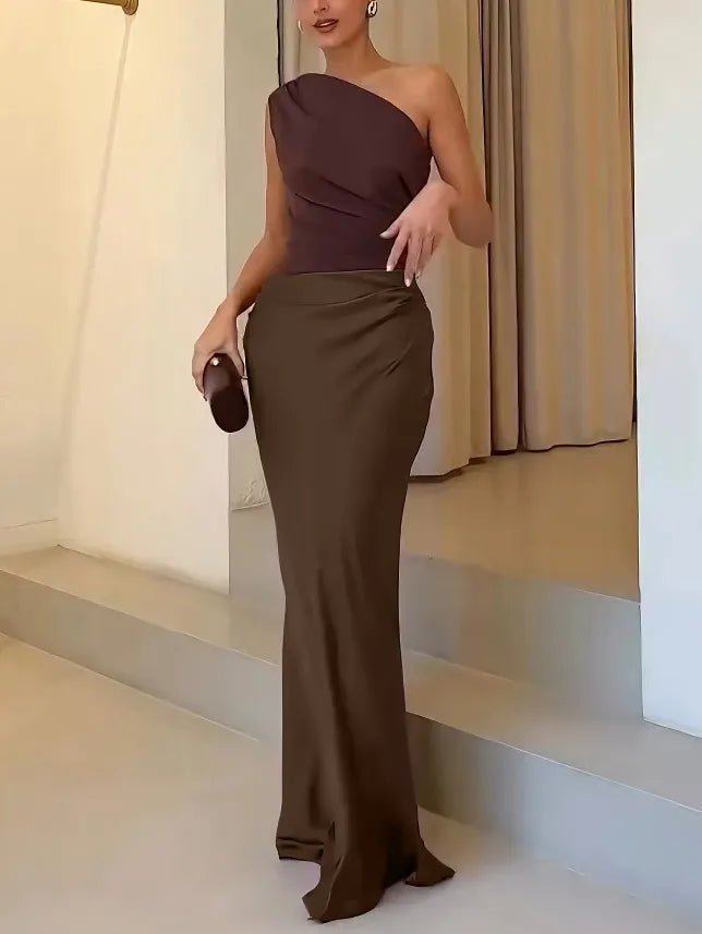 Elegantes Party-Maxikleid mit One-Shoulder-Ausschnitt und Plissee