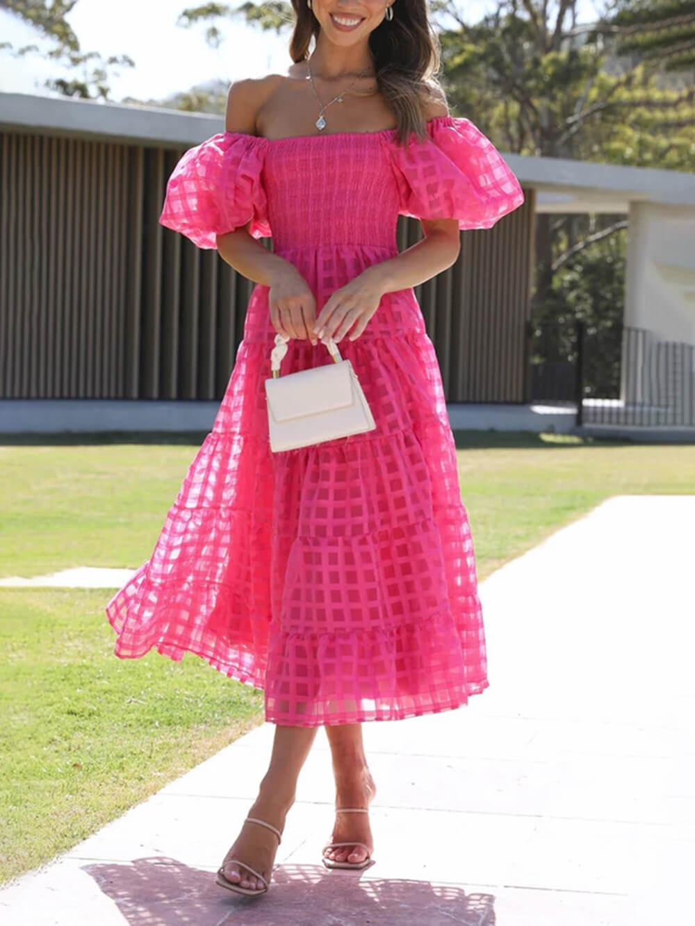 Robe mi-longue trapèze à une épaule en mousseline de soie à manches bouffantes