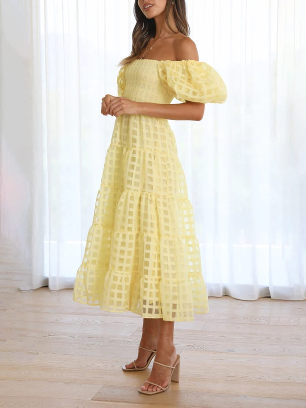 Robe mi-longue trapèze à une épaule en mousseline de soie à manches bouffantes