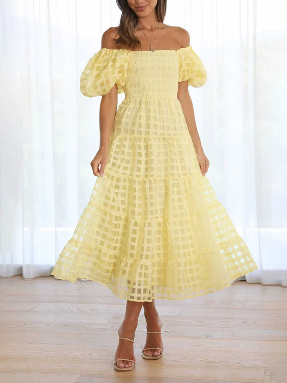 Robe mi-longue trapèze à une épaule en mousseline de soie à manches bouffantes