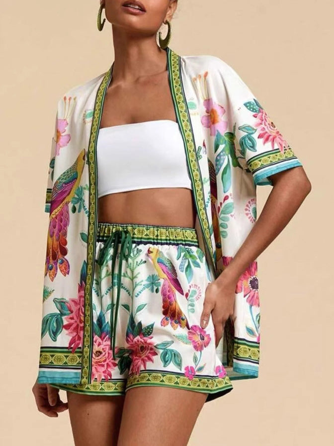 Lässiges, frisches Cardigan-Zweiteiler-Set mit Blumenmuster und kurzen Ärmeln