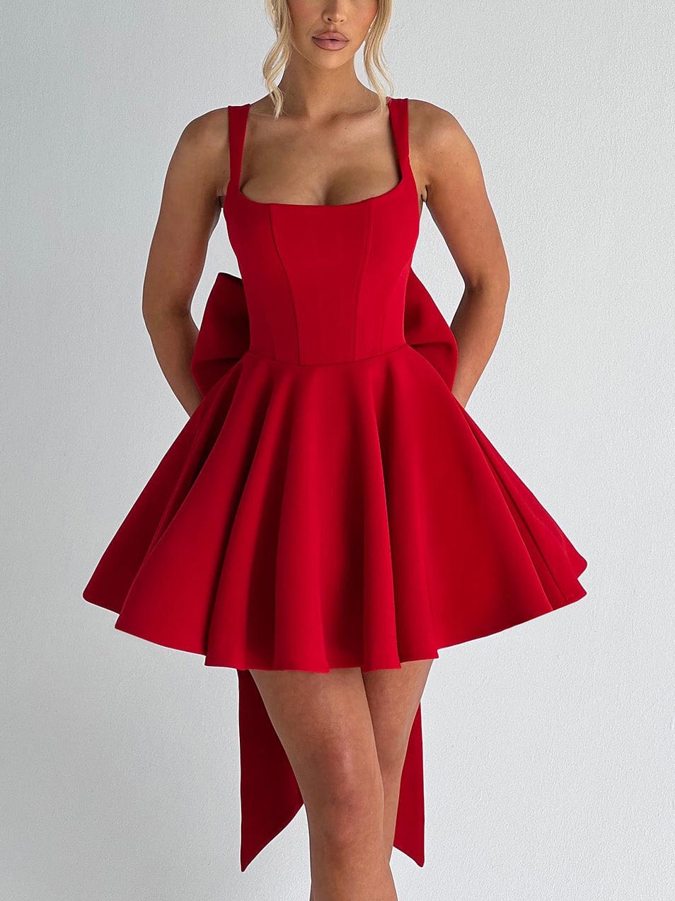 Elegantes A-Linien-Minikleid mit quadratischem Ausschnitt und Schleife