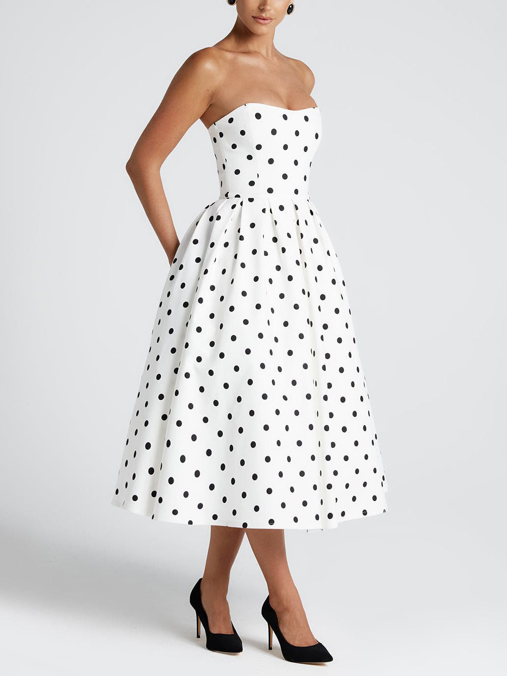 Robe midi élégante à pois rétro