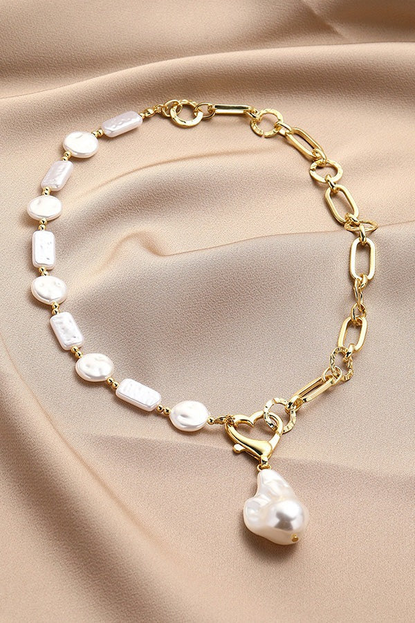 Elegant and Versatile Baroque Pearl Necklace 3 one size