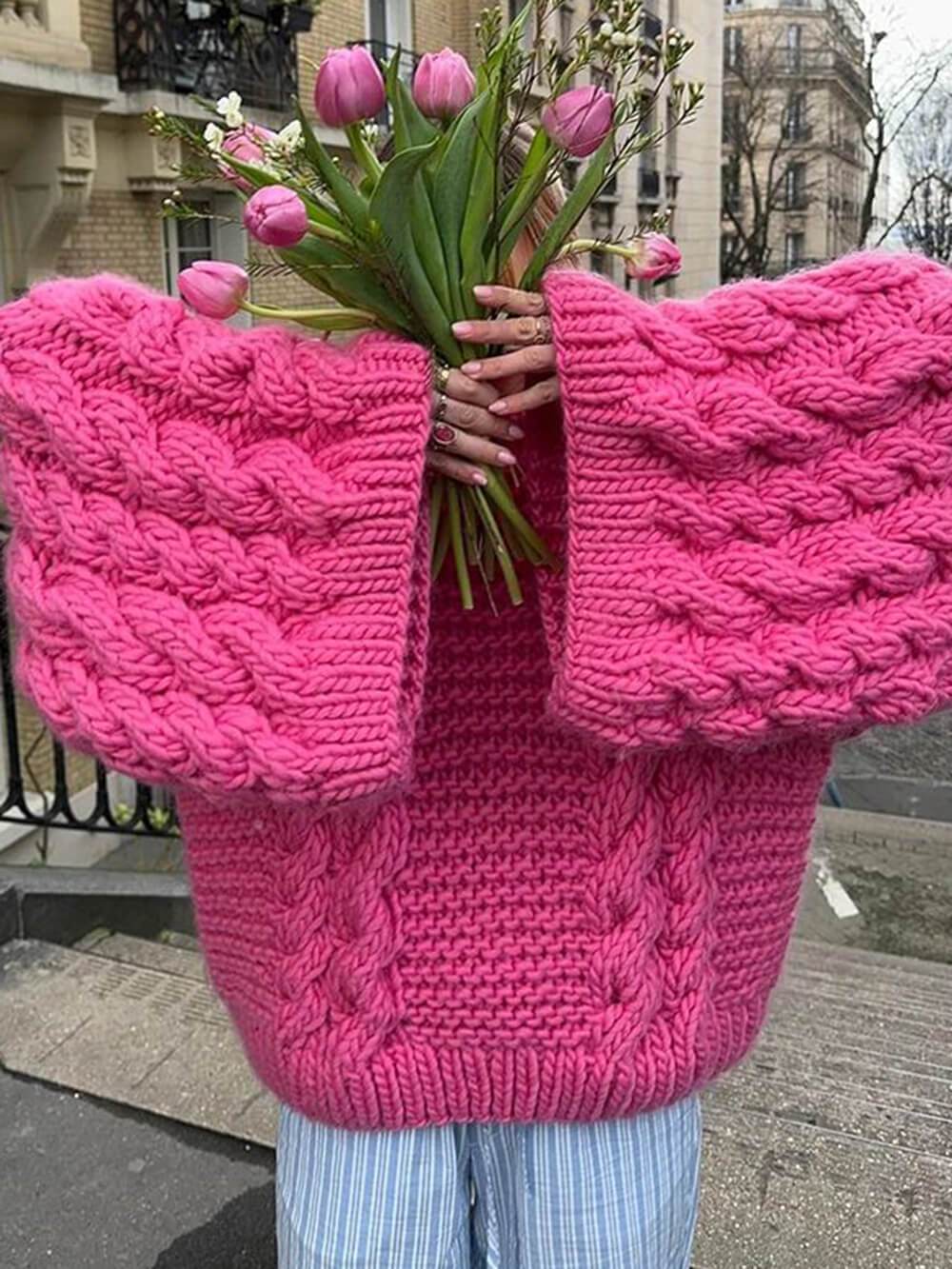Lässiger und vielseitiger süßer Pullover mit Trompetenärmeln und Zopfmuster