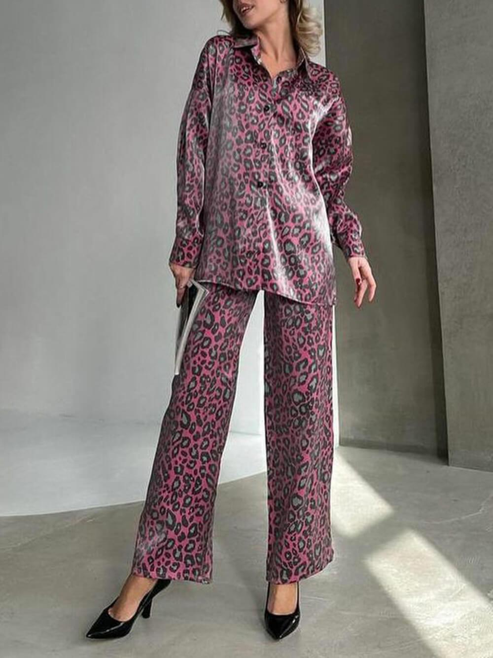 Einzigartiges Set aus langärmligem Oberteil mit Leopardenmuster und lockerer Hose mit elastischer Taille und Bindegürtel