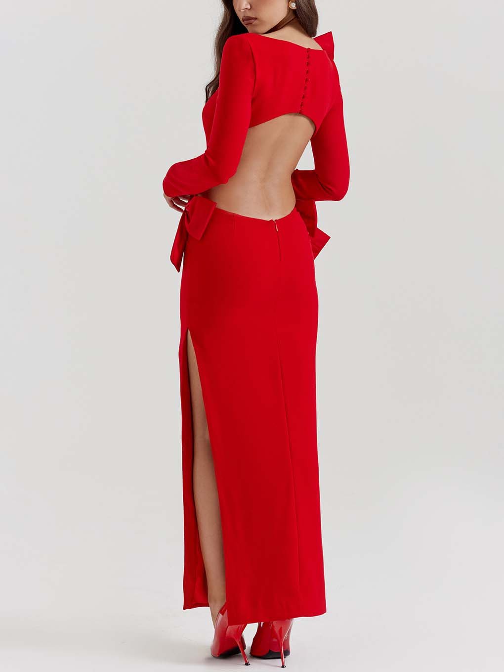 Elegantes Maxikleid mit roter Schleife
