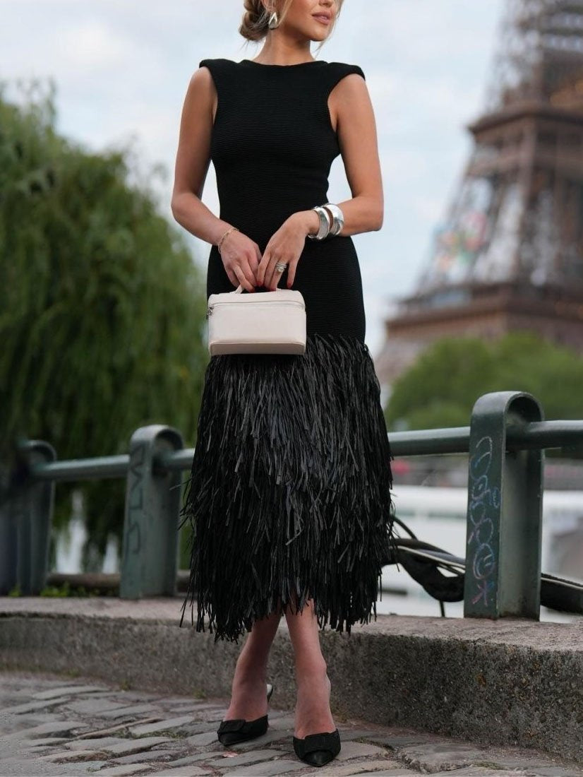 Robe midi élégante à franges en raphia