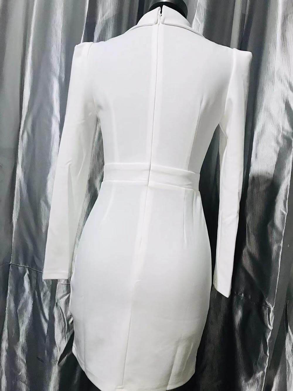 Klassisches, unregelmäßig plissiertes Slim-Fit-Minikleid mit Anzugkragen (ohne Gürtel)