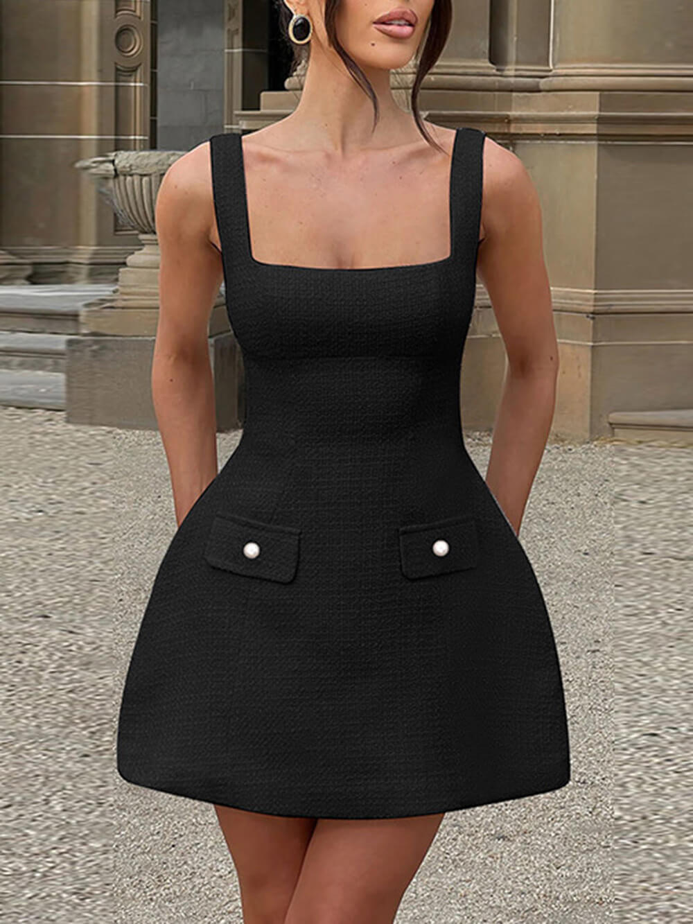 Elegantes trägerloses Party-Minikleid