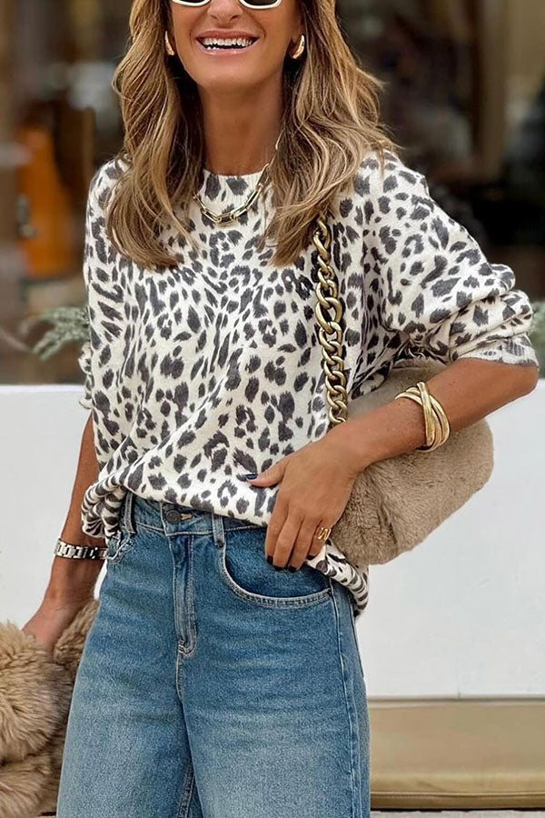 leopard print crew neck long sleeve sweater White