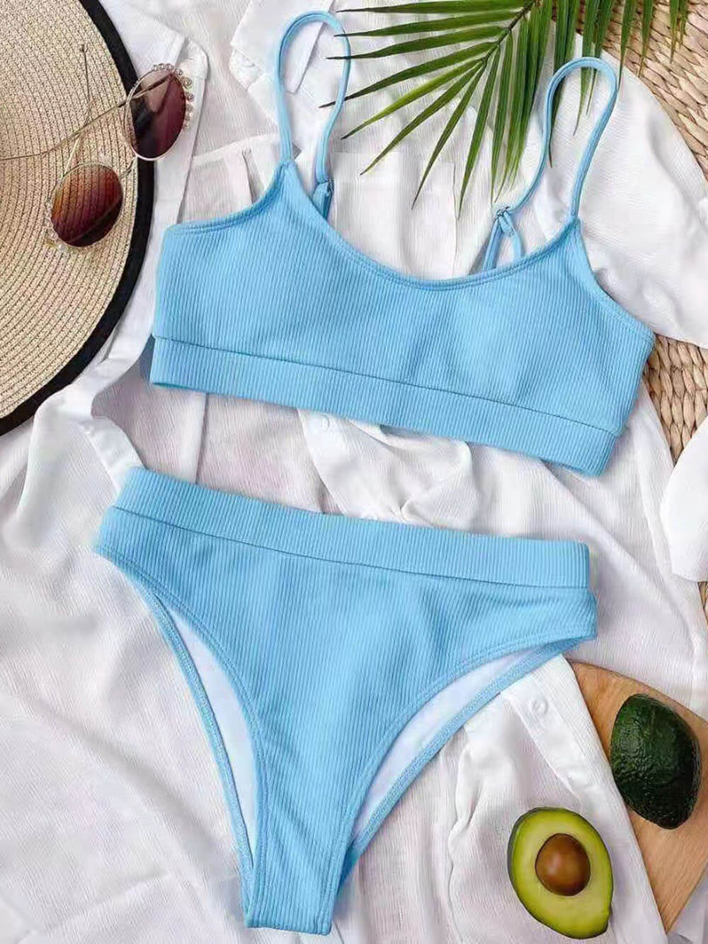 Modischer Tanktop-Bikini mit U-Ausschnitt