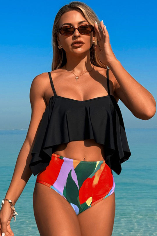 Two-piece swimsuit with large ruffled sleeves and floral shorts Black