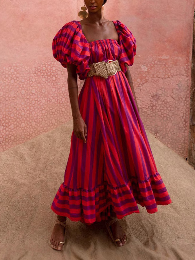 Atemberaubendes, einzigartiges Maxikleid mit Puffärmeln und Streifenmuster