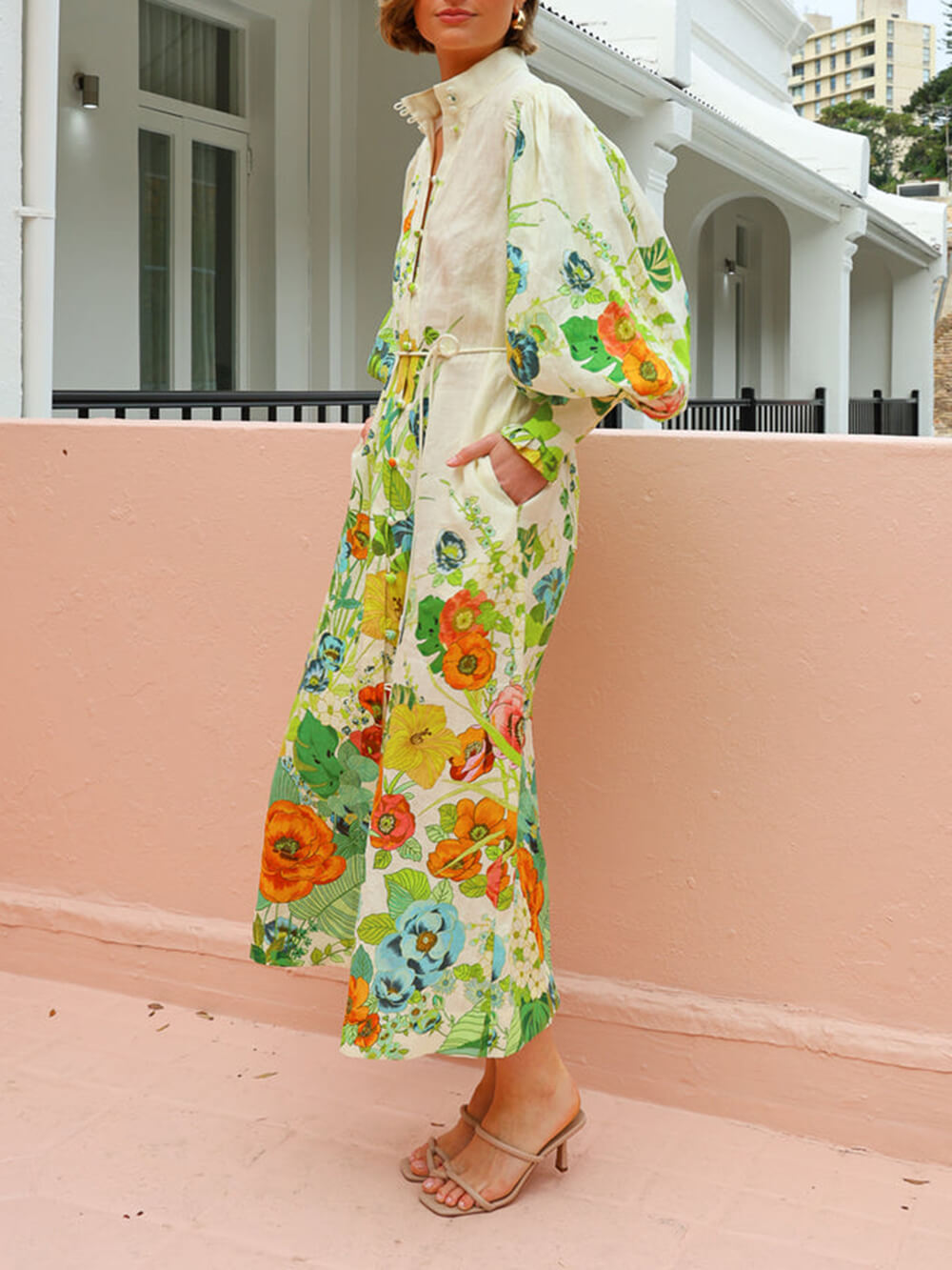 Robe chemise style cardigan crème à manches lanternes et imprimé unique