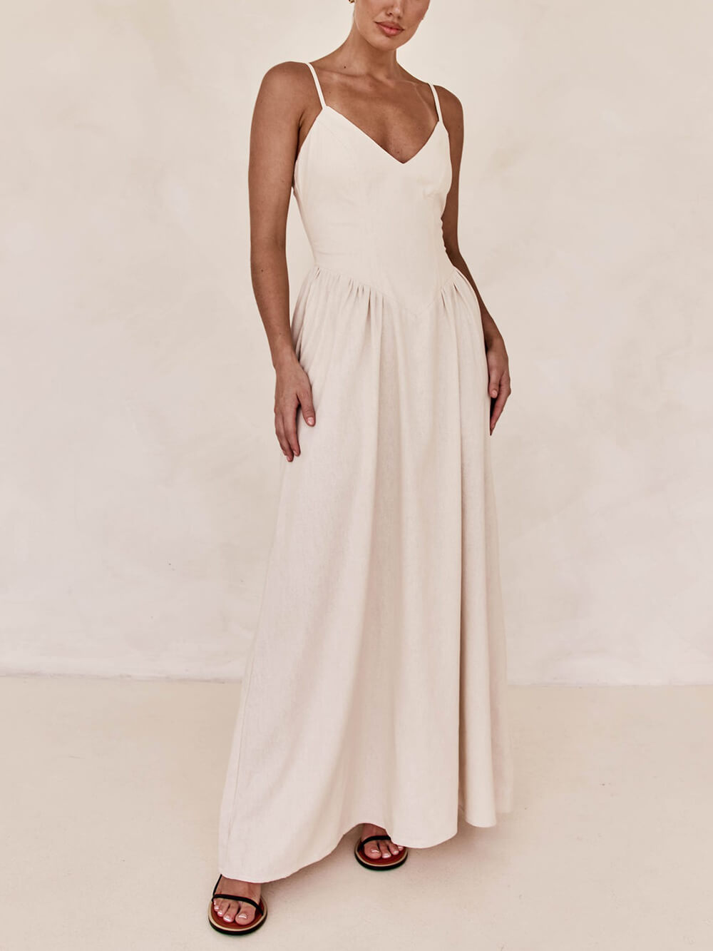 Sunset – Ärmelloses Maxikleid mit Hosenträgern und plissiertem Einsatz