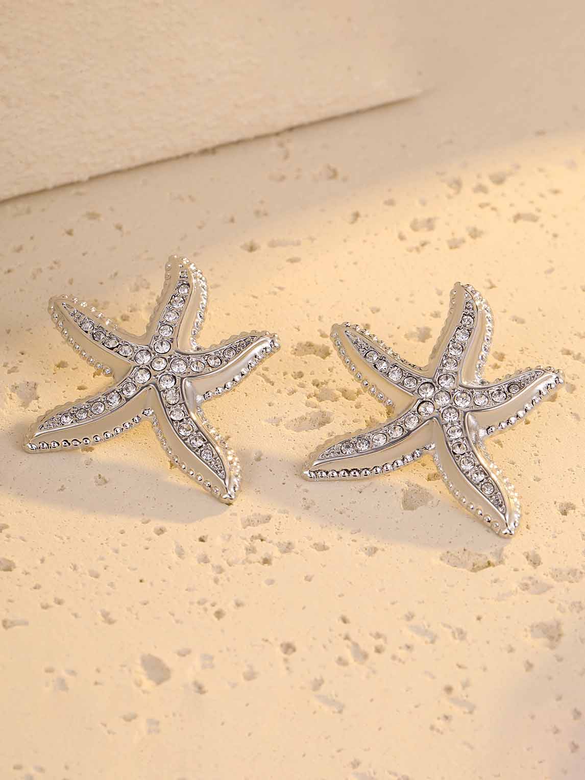 Boucles d'oreilles en zircon micro-incrusté d'étoiles de mer assorties