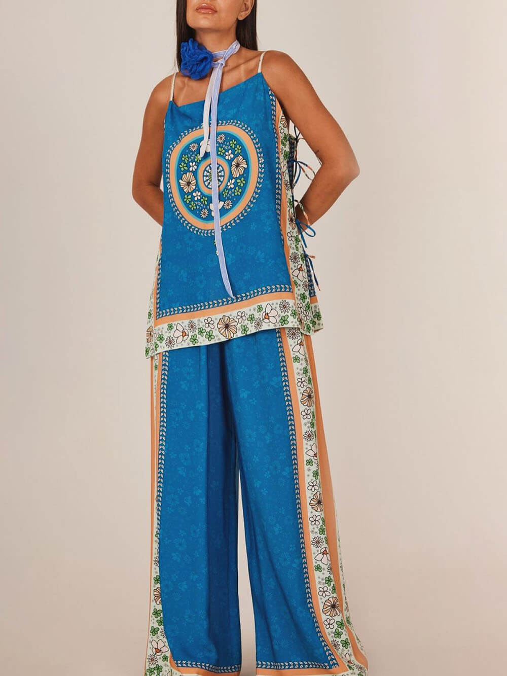 Pantalon ample à taille élastique et imprimé floral unique et classique