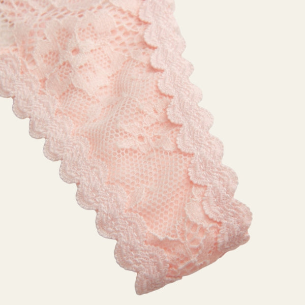 The Lyon Scalloped Lace Thong Set