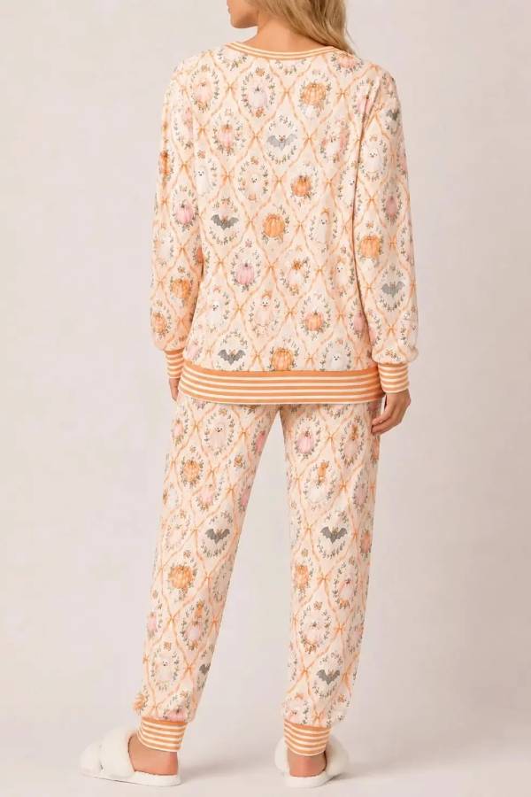 Women's Cute Holiday‑Print Pajama Set