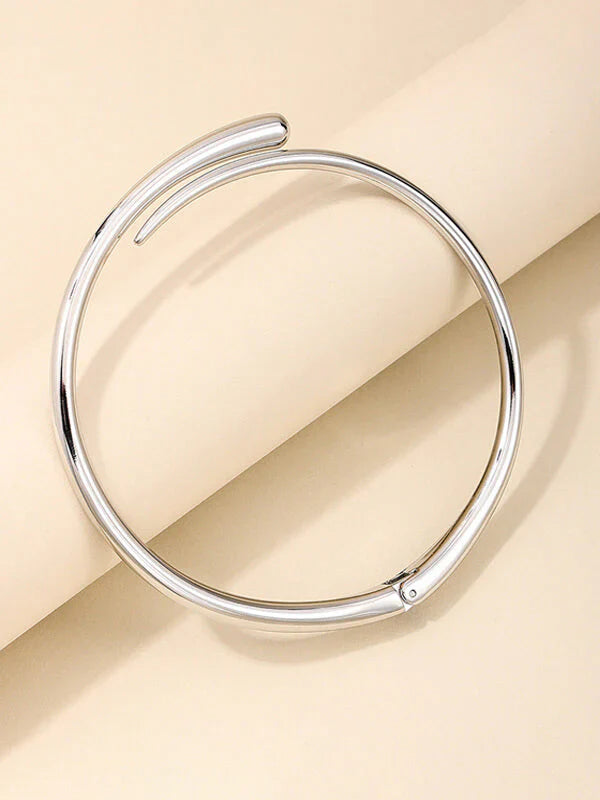 Fashionable Simple Metal Geometric Ring Glossy Collar Silver one size