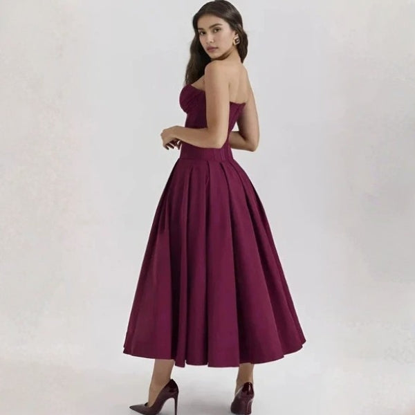 The Taylor Sculpted Sweetheart Midi Dress
