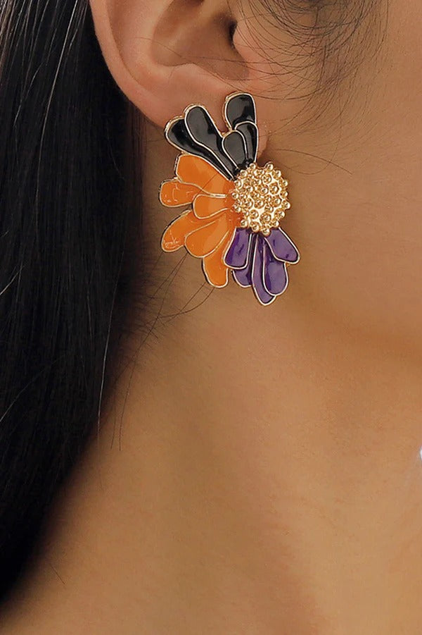 Retro Alloy Floral Pattern Earrings 3 one size