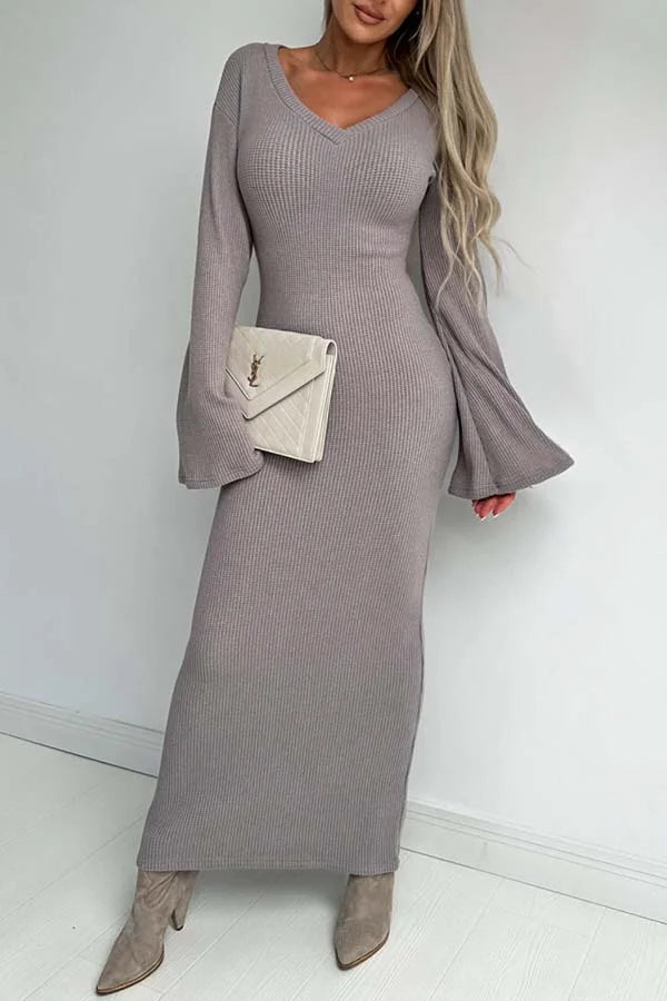 Ahion Knitted V Neck Long Sleeved Maxi Dress Grey