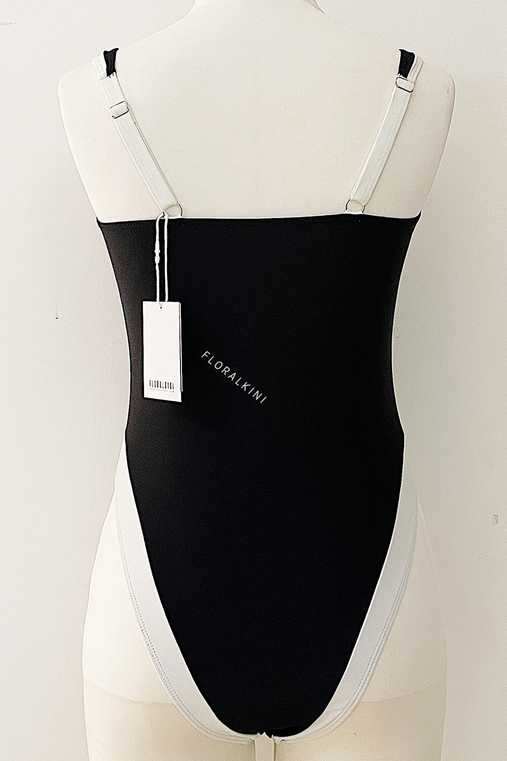 Two Tone 'U' Wire Balconette High-Cut One Piece Swimsuit
