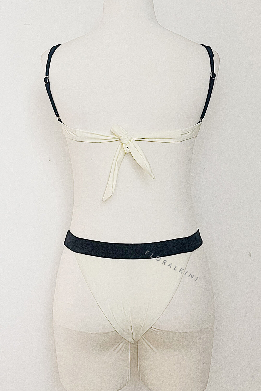 Color Block U-Wire High Cut Bikini Set - White