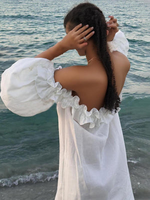 Schulterfreies Midikleid mit Rüschen, Puffärmeln und Taschen