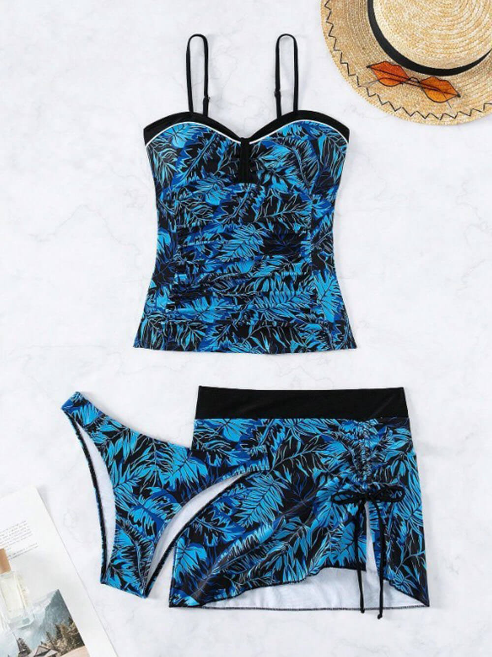 Ensemble tankini trois pièces avec jupe à imprimé feuilles de cocotier