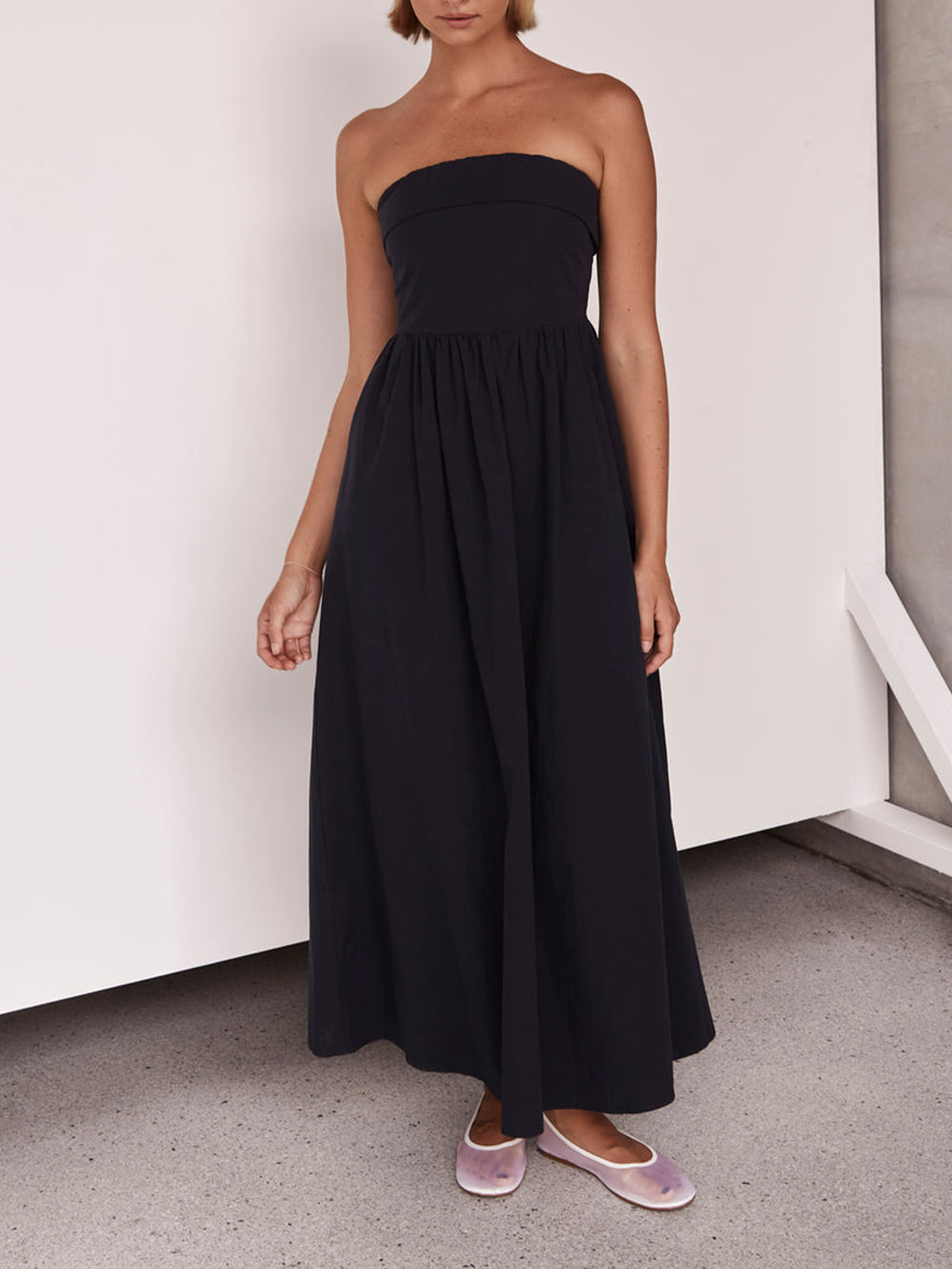 Robe mi-longue sans bretelles Tulare de style resort