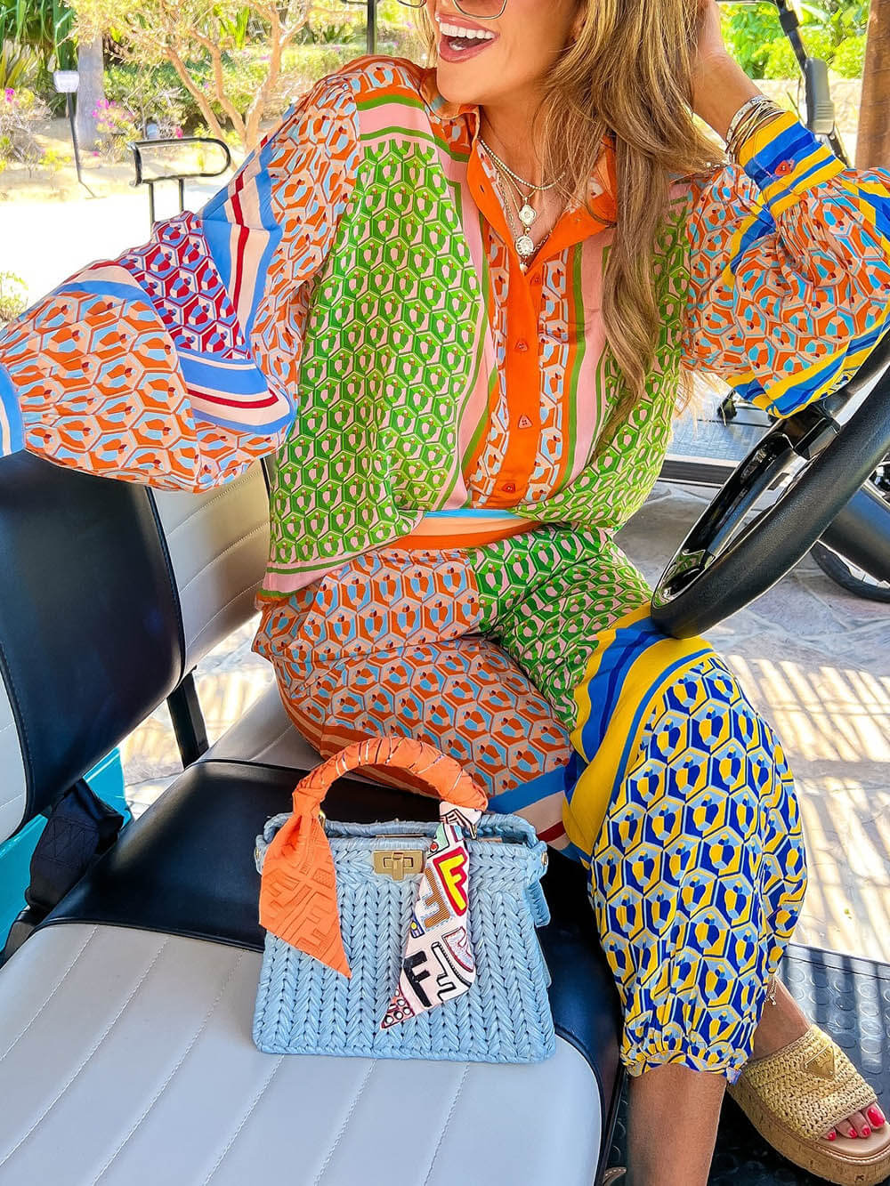 Pantalon bloomer ample à taille élastique et poches, imprimé unique et coloré