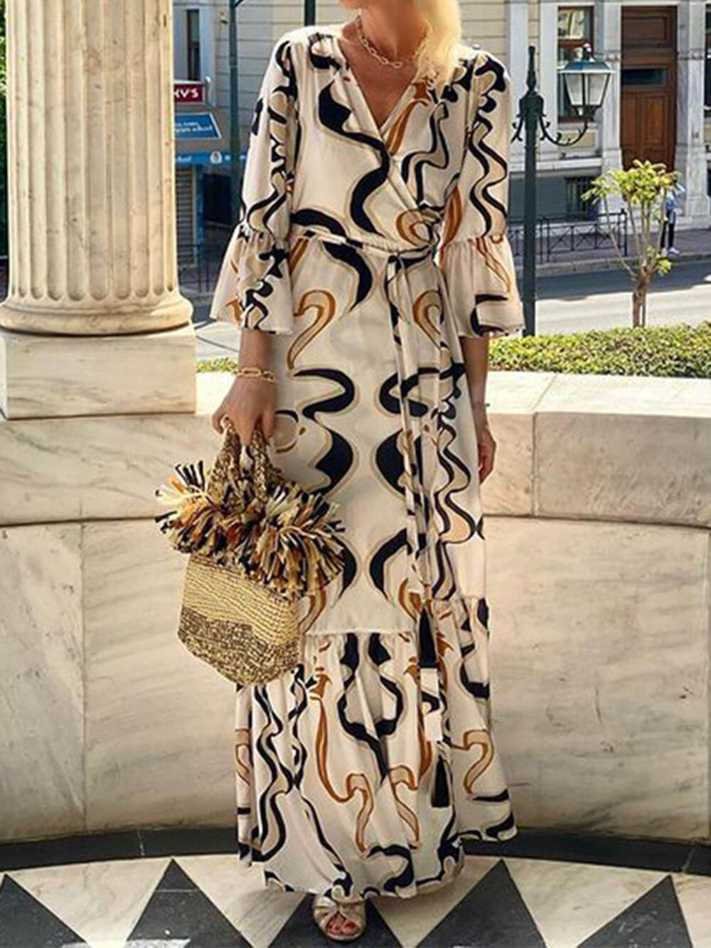 Robe longue ample à imprimé bohème avec ceinture nouée à la taille
