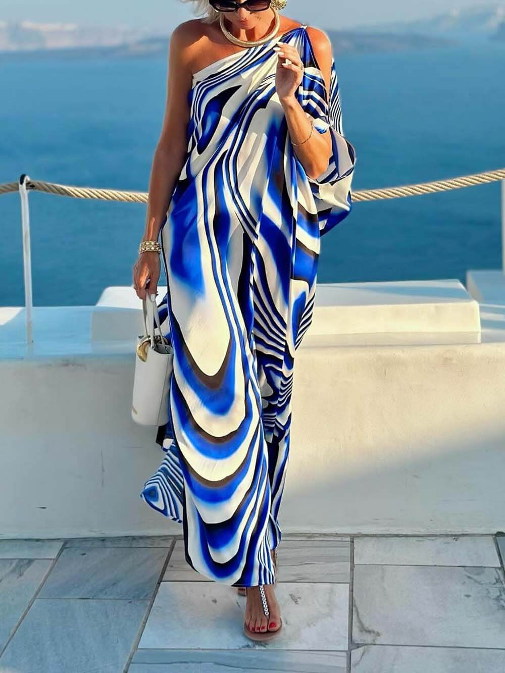 Robe longue ample à une épaule, imprimée et découpée, style vacances