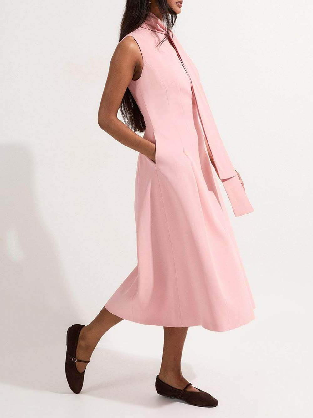 Robe midi élégante ajustée à nouer