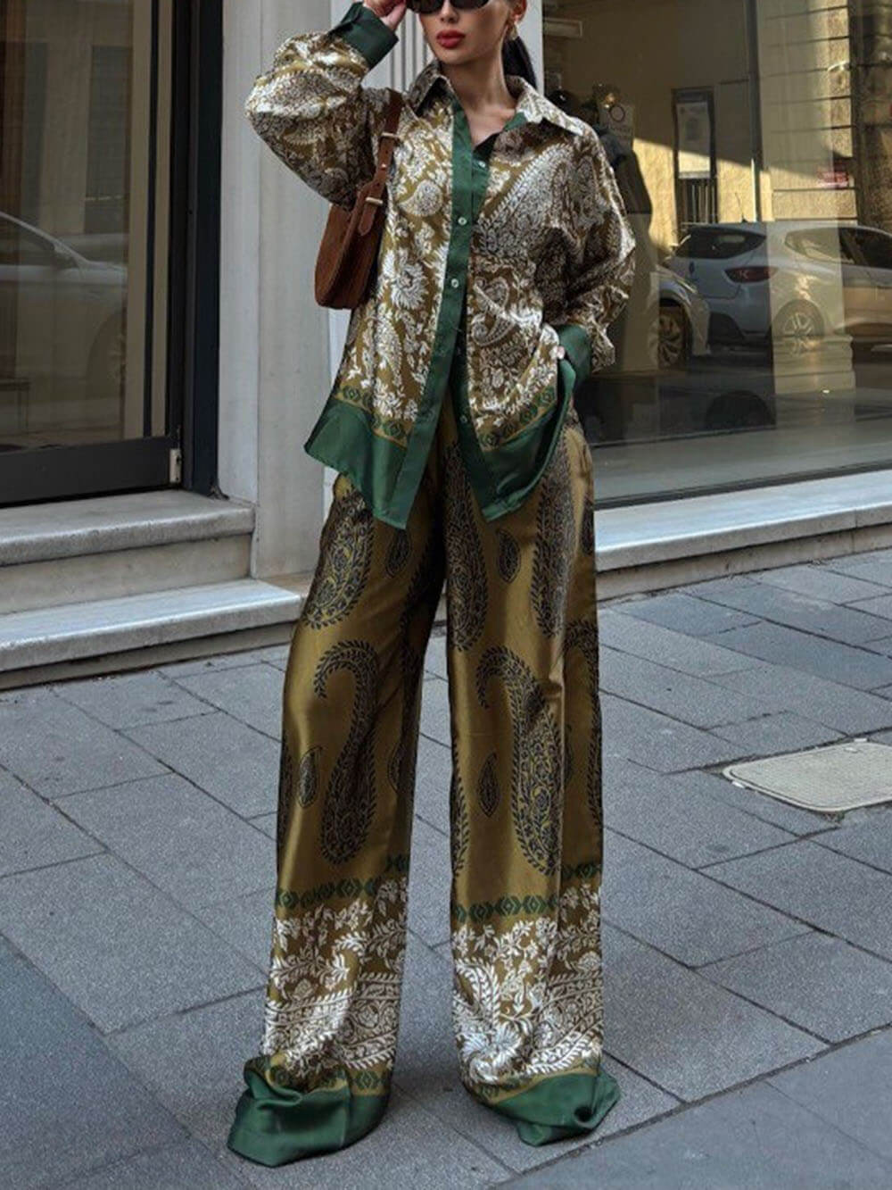 Chemisier surdimensionné boutonné à imprimé cachemire contrasté et moderne