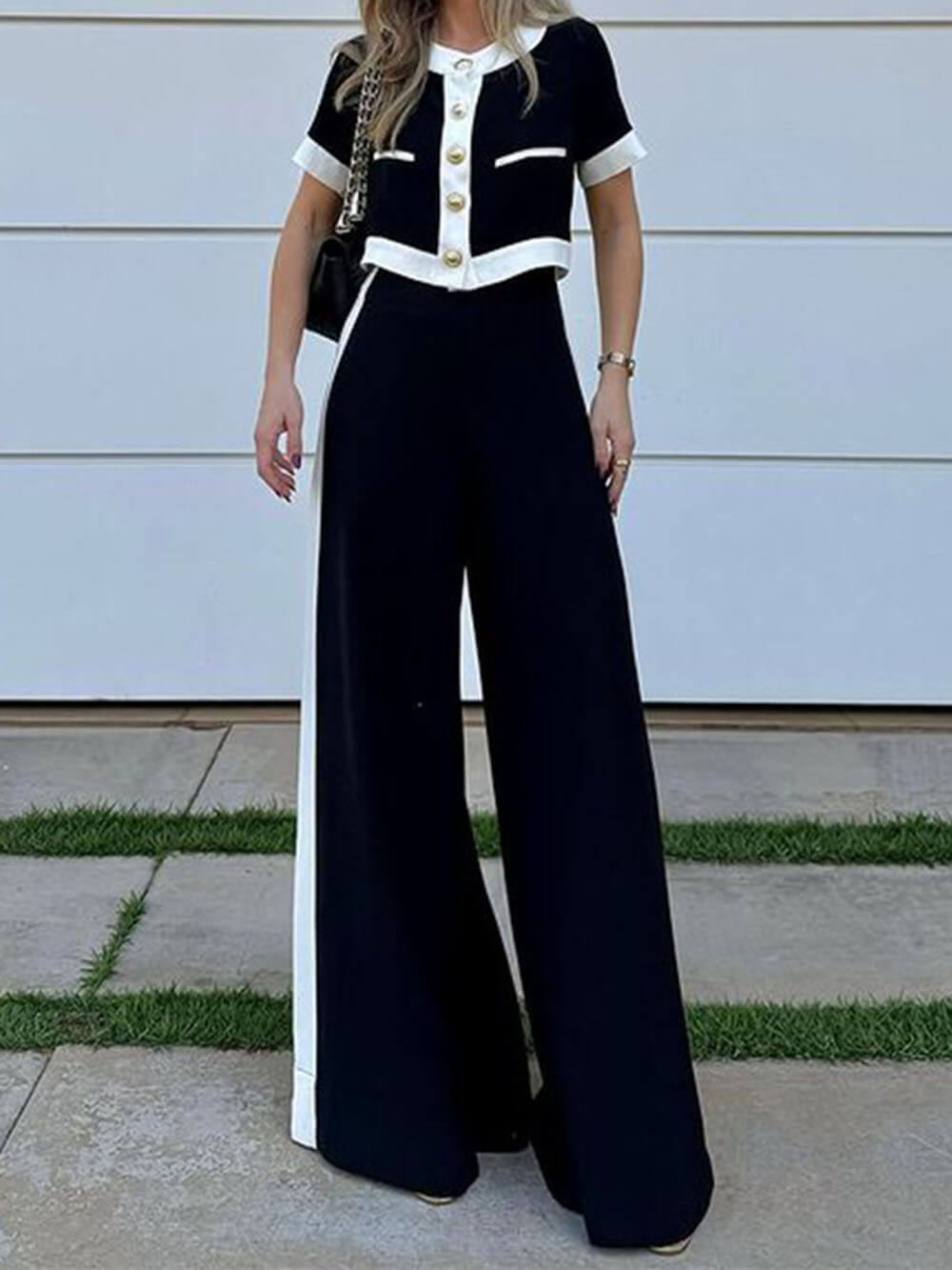 Fashionable Black And White Patchwork Short-Sleeved Top And Straight Pants Set