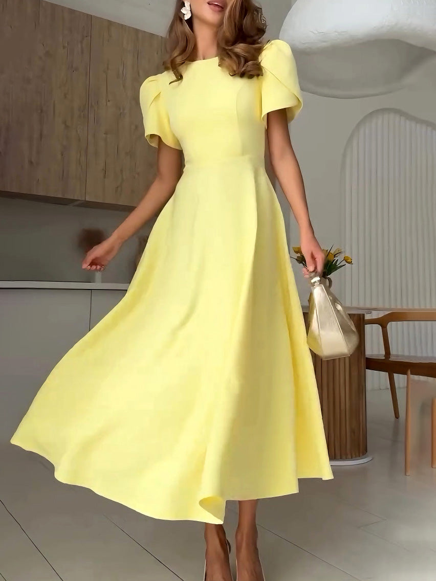 Elegantes Midikleid mit hohem Halsausschnitt und Knospenärmeln