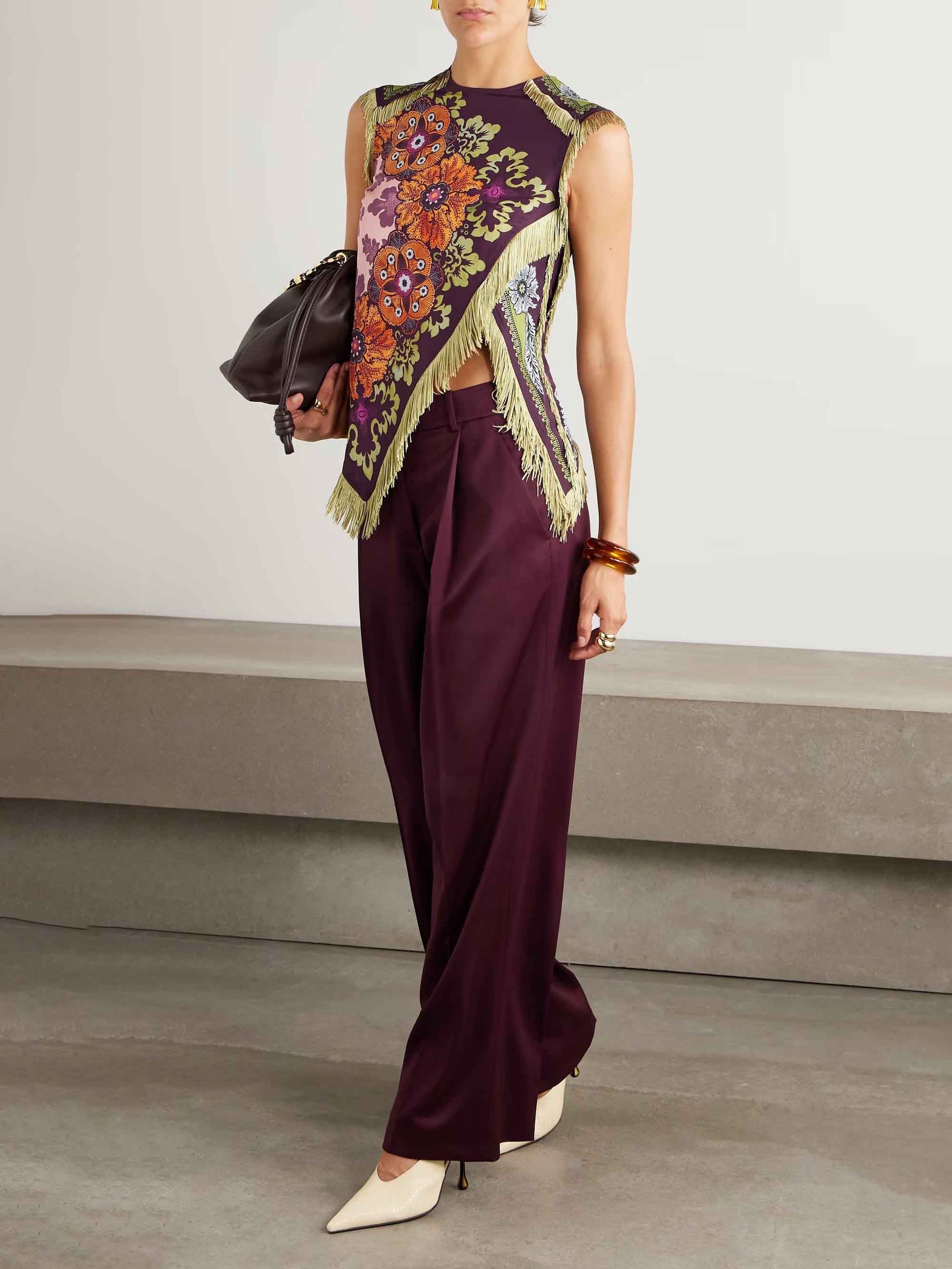 Pantalon de costume en satin exquis et polyvalent